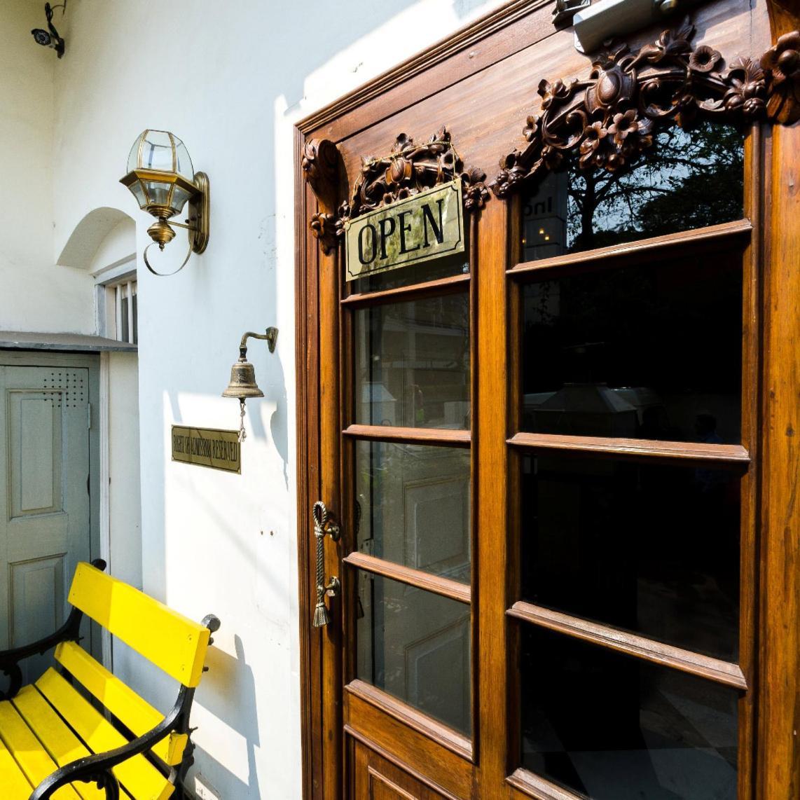 Hotel The Corner Courtyard Kalkutta Exterior foto