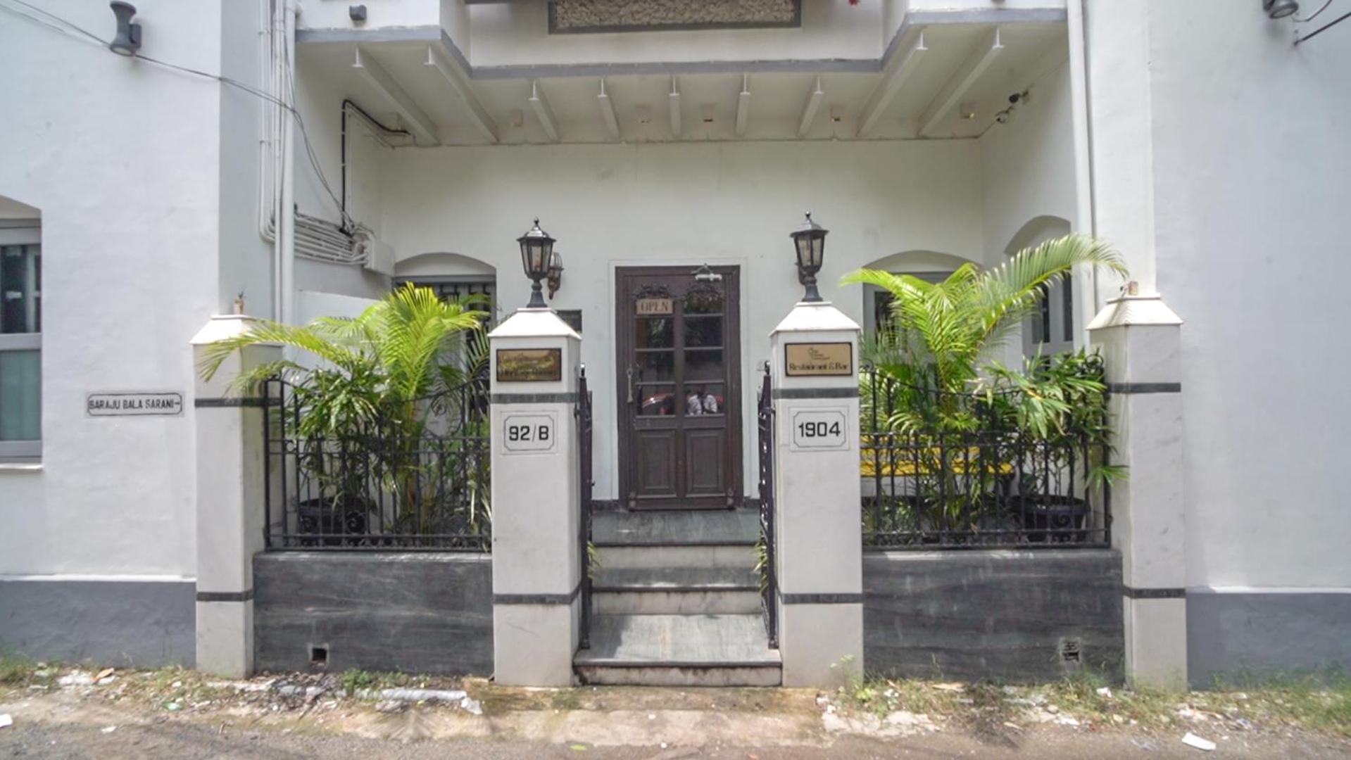 Hotel The Corner Courtyard Kalkutta Exterior foto